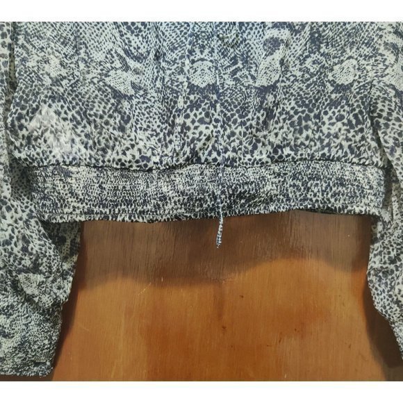 Free People Snake Combo Roma MOCK NECK Blouse Tie‎ neck Size Small - Picture 7 of 13